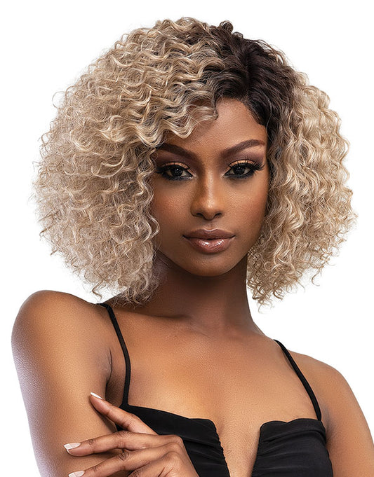 JANET ESSENTIALS HD LACE KANDI WIG