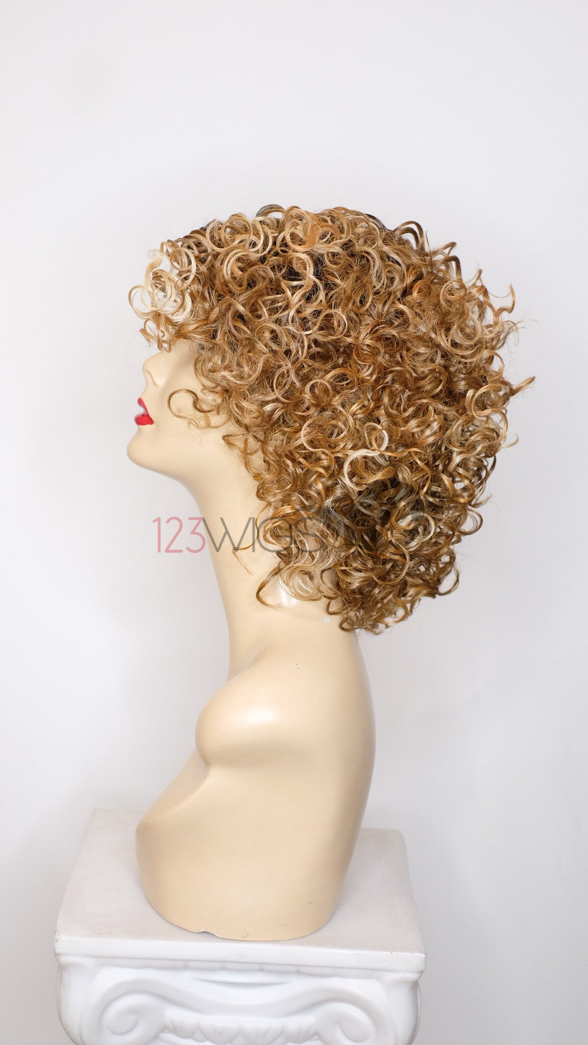 SIGNATURE WIG N.VOXY WIG